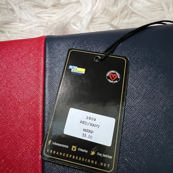 Urban Expression red and navy purse - Picture 7 of 9